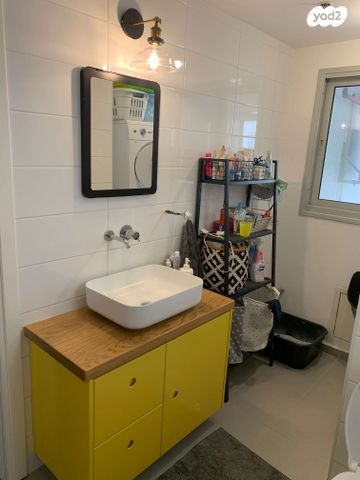 דירה, גינת אגוז 8, נווה גנים, פרדס חנה כרכור