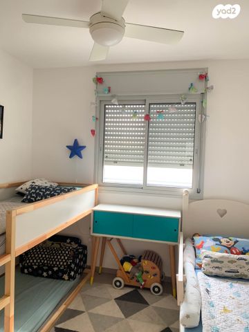 דירה, גינת אגוז 8, נווה גנים, פרדס חנה כרכור