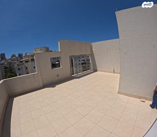אהרון כצנלסון 12
