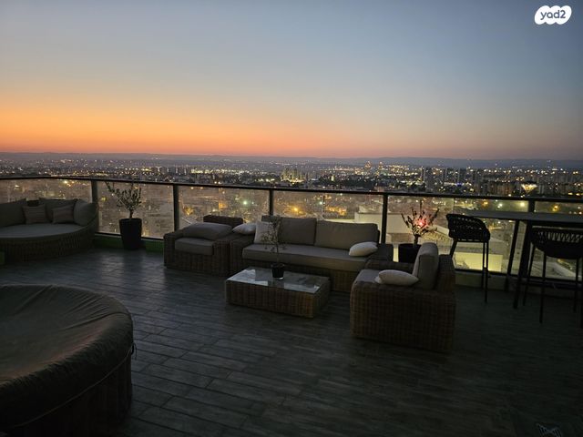 גג/ פנטהאוז, חיים לסקוב 3, נאות שמיר, רמלה