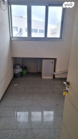 בניין משרדים, התעשייה 7, אזור תעשיה ראש העין, ראש העין