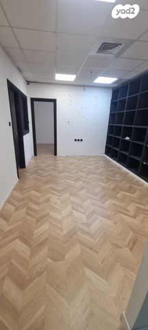 משרדים, החורטים 8, אזור תעשיה א, חולון