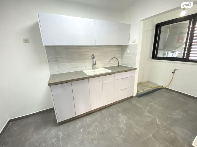 דירה, זרח ברנט, תקומה / קרית חזני, פתח תקווה