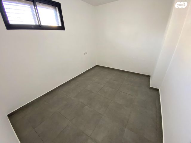 דירה, זרח ברנט, תקומה / קרית חזני, פתח תקווה