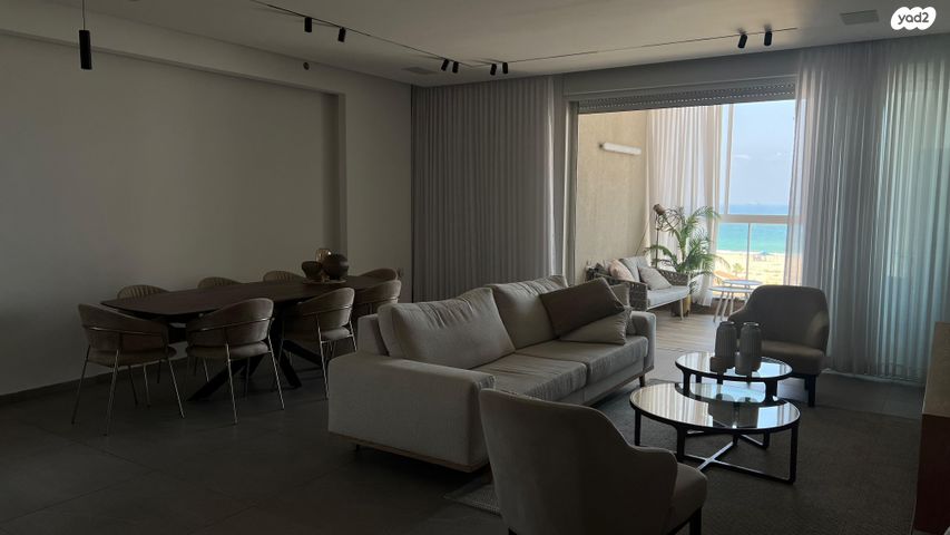 דירה, הדולפין, אשדוד