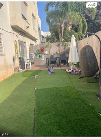 דירת גן, פורצי הדרך, הרצליה