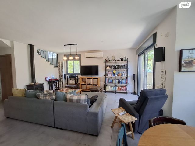 בית פרטי/ קוטג', יד חנה, יד חנה