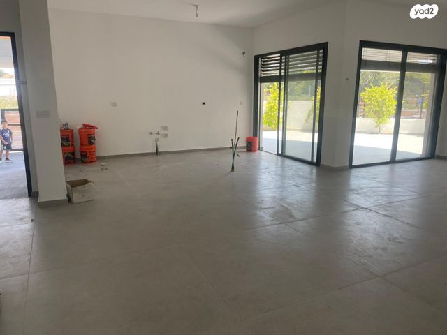 בית פרטי/ קוטג', יער האילנות, שכונה 11, תל מונד