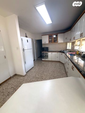 דו משפחתי, המרכז, גבעת נשר, נשר