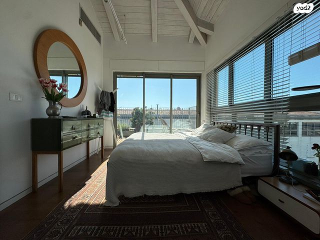 גג/ פנטהאוז, בית פלט 44, עג'מי, גבעת העליה, תל אביב יפו