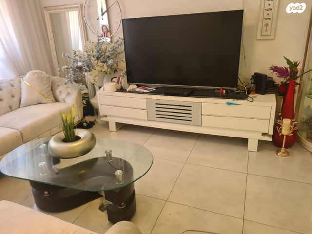 דירה, רבי מאיר בעל הנס, הרצל, באר יעקב