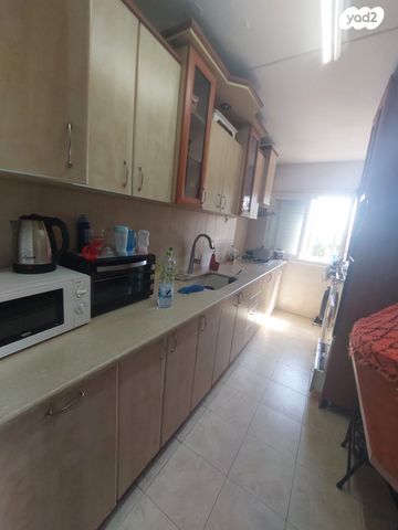 דירה, י.ל. פרץ, קרית ביאליק