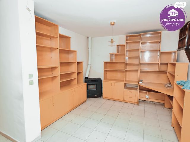 בית פרטי/ קוטג', אלונים 15, קצרין