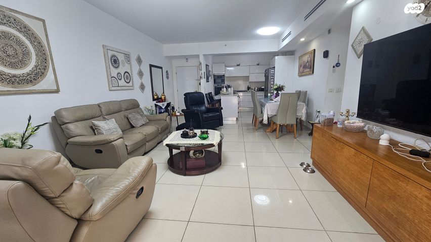 דירה, צבי תדמור, ח-501, חולון