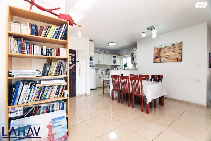 דירה, שדרות בן צבי, רמת חן ובן ציון, נתניה