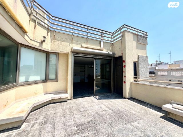 גג/ פנטהאוז, שדרות ירושלים, מרכז העיר דרום, נתניה