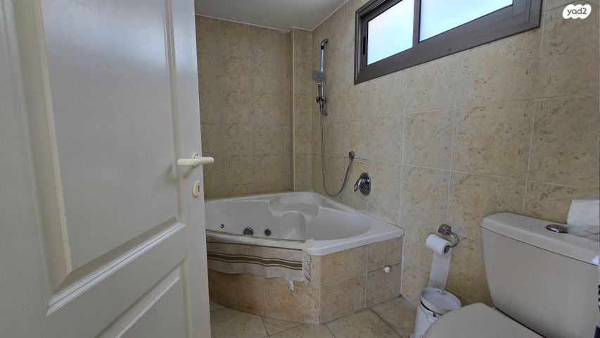 דו משפחתי, נוף הכנרת, צפת