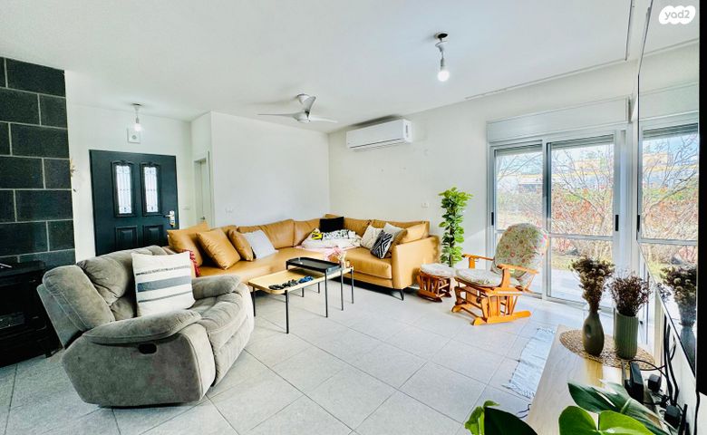 בית פרטי/ קוטג', כפר הנשיא