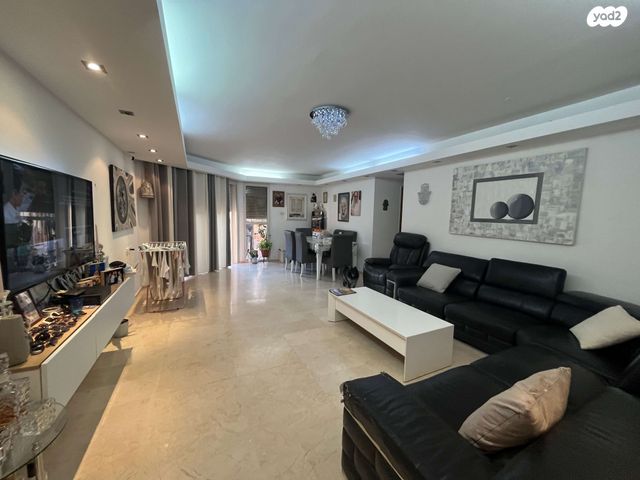 דירה, אבני חן, אילת