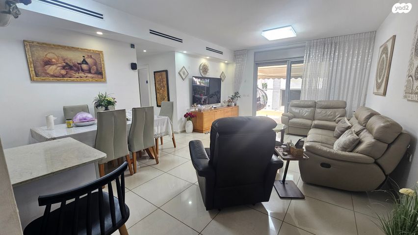 דירה, צבי תדמור, ח-501, חולון