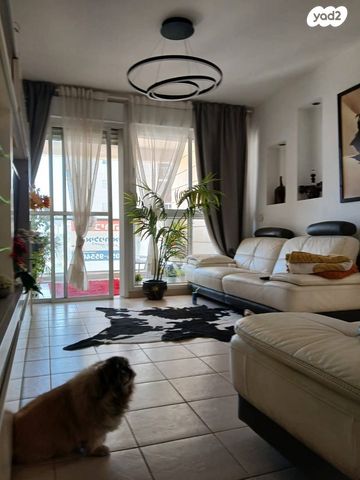 דירה, שמחה הולצברג 16, נאות שמיר, רמלה