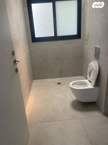 בית פרטי/ קוטג', יער האילנות, שכונה 11, תל מונד