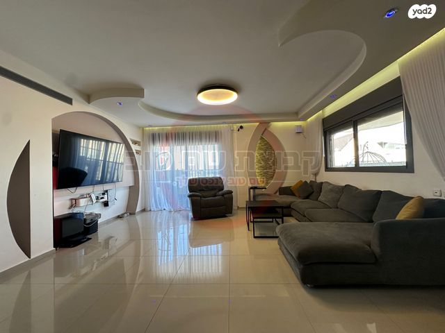 גג/ פנטהאוז, הקציר, שכון עובדים, עפולה