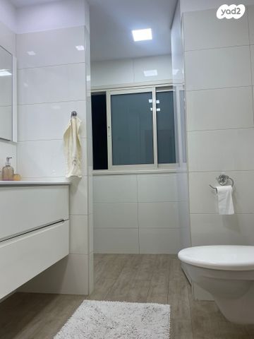 דירה, הרב לוי, רמת הנשיא, בת ים