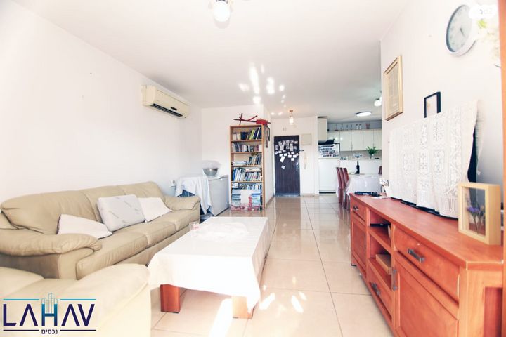 דירה, שדרות בן צבי, רמת חן ובן ציון, נתניה