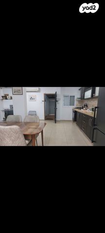 דירה, אור עקיבא