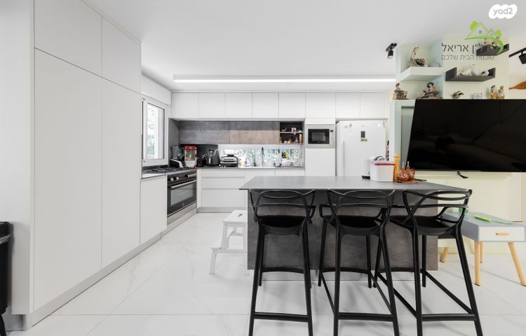 בית פרטי/ קוטג', מבצע עובדה 30, אריאל