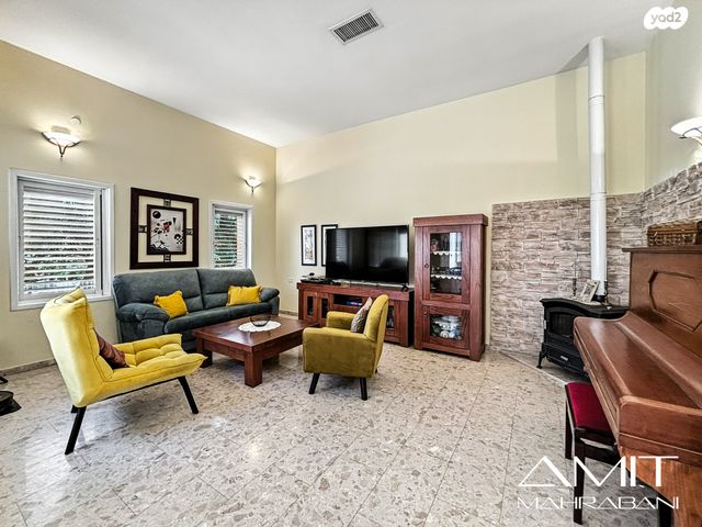 בית פרטי/ קוטג', להבים