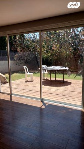 בית פרטי/ קוטג', אליהו מפרארה, שיכון דן, נווה דן, תל אביב יפו