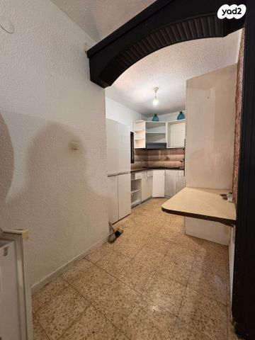 דירה, אליהו גולומב, השופטים צפון, רמלה