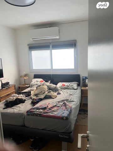 דירה, מעפילי אגוז 56, נווה חן, תל אביב יפו