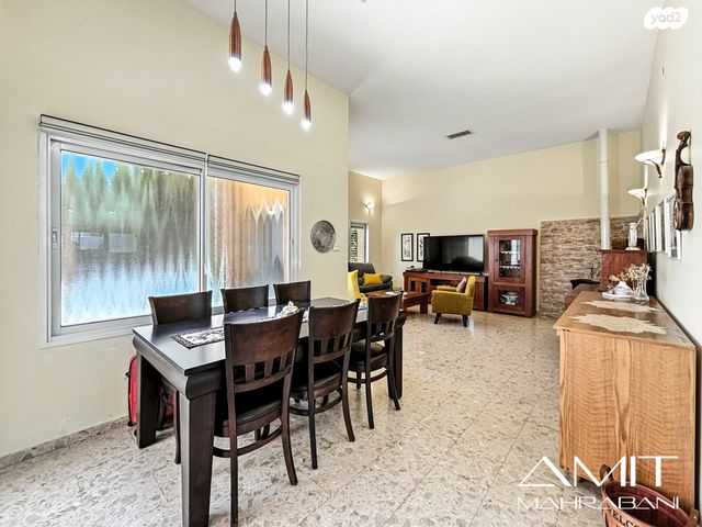 בית פרטי/ קוטג', להבים