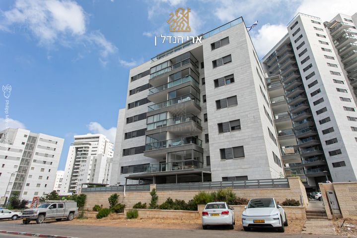 דירה, האנפה, החותרים, טירת כרמל