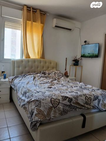 דירה, שמחה הולצברג 16, נאות שמיר, רמלה