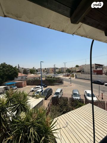 דירה, הקונגרס, בן גוריון, שדרות