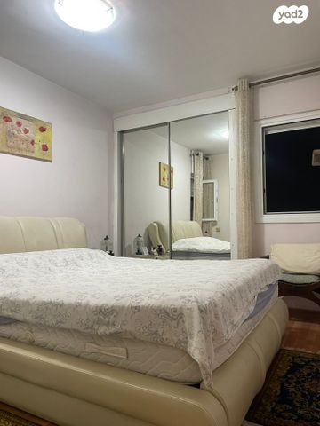 דירה, הרב לוי, רמת הנשיא, בת ים