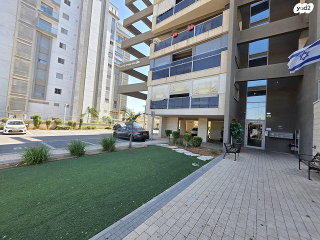 גג/ פנטהאוז, הפרחים, קרית גת