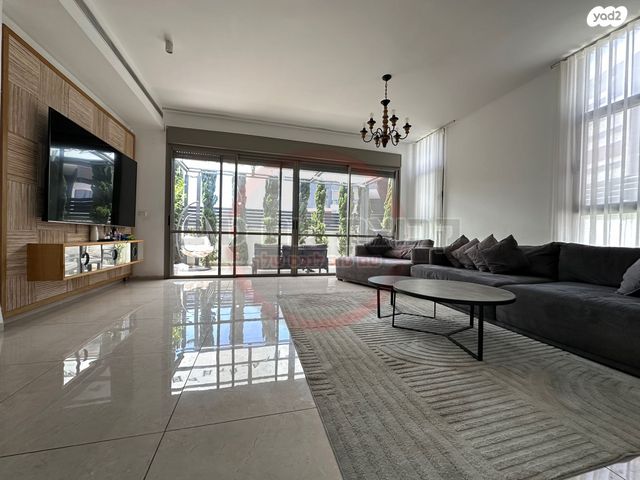 דו משפחתי, דבורה הנביאה, רובע יזרעאל סביוני העמק, עפולה