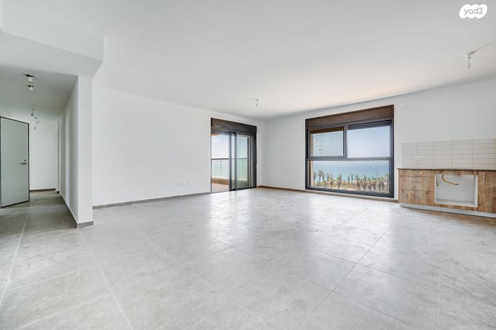 דירה, לויתן 1, חוף הזהב, נתניה