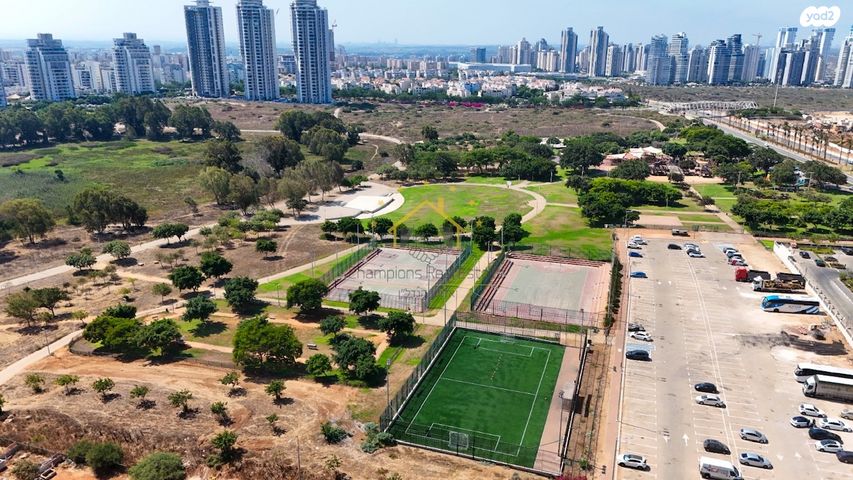 גג/ פנטהאוז, הבריגדה היהודית, גלי הים, נתניה