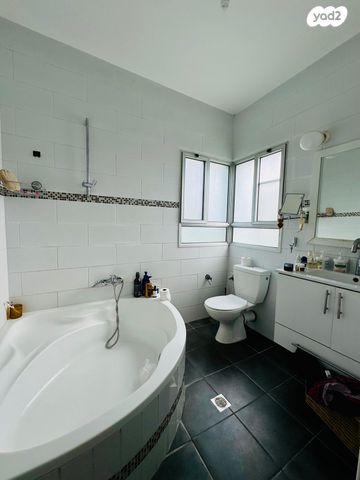 בית פרטי/ קוטג', כפר הנשיא