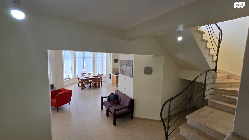 דו משפחתי, נוף הכנרת, צפת