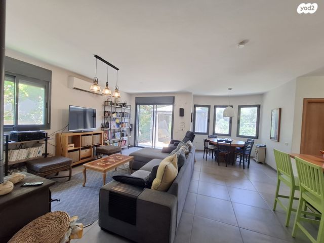 בית פרטי/ קוטג', יד חנה, יד חנה