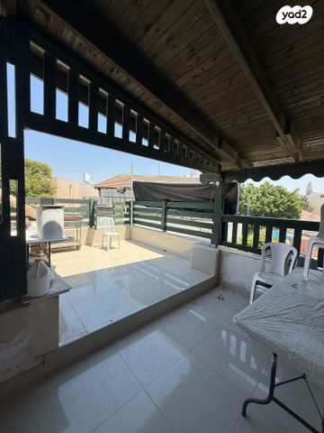 דירה, הקונגרס, בן גוריון, שדרות