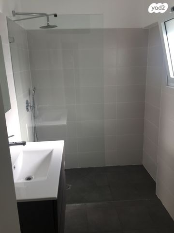 דירה, שרה אהרונסון, המרכז השקט / מרכז העיר, פתח תקווה