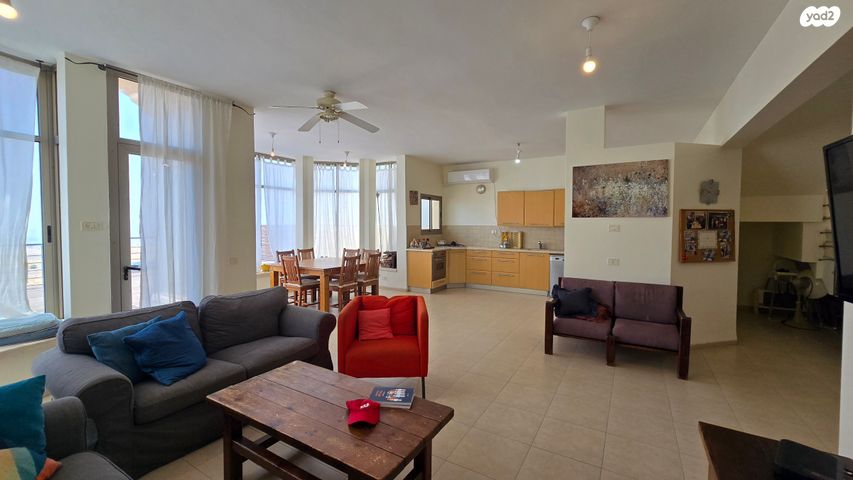 דו משפחתי, נוף הכנרת, צפת